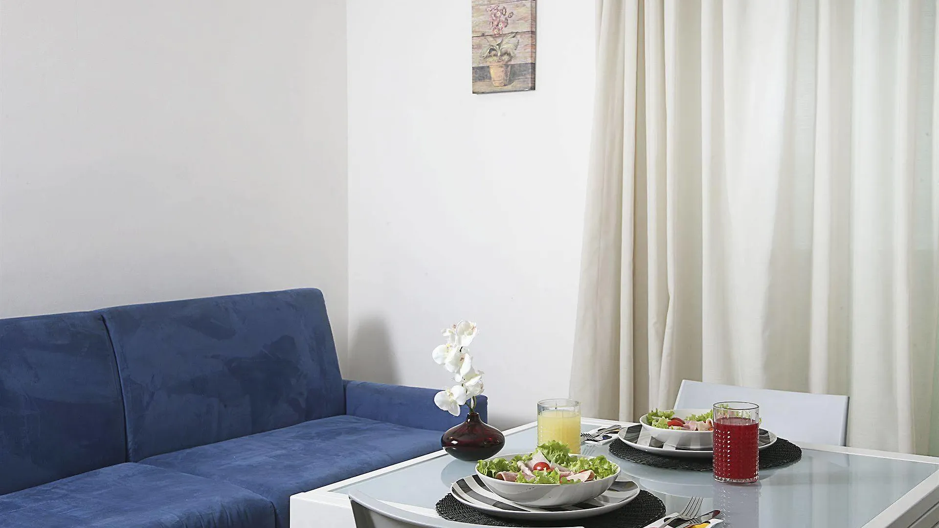 Residence A-More Rimini 4*,  Italie